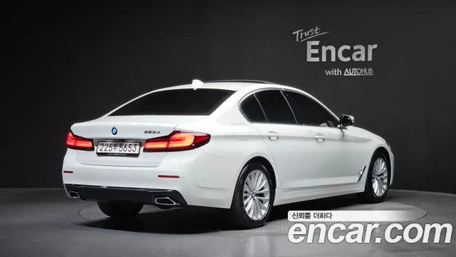 BMW 5-Series 5 серия (G30) 523d Luxury — Фото автомобиля 2