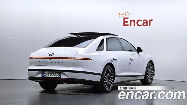 Hyundai Grandeur GN7 — Фото автомобиля 2