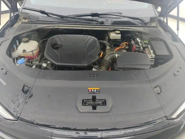 Geely Galaxy Xingyao 8 — Фото автомобиля 10