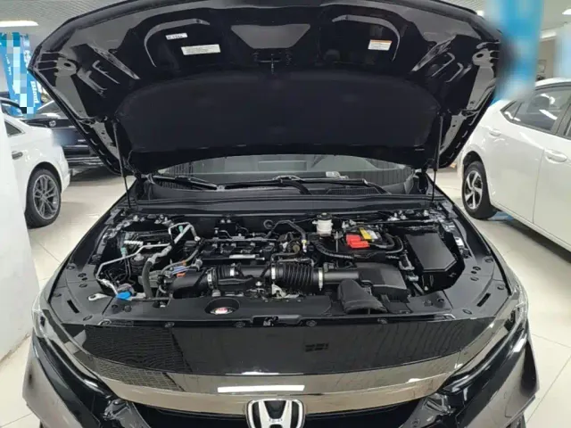 Honda Accord — Фото автомобиля 19