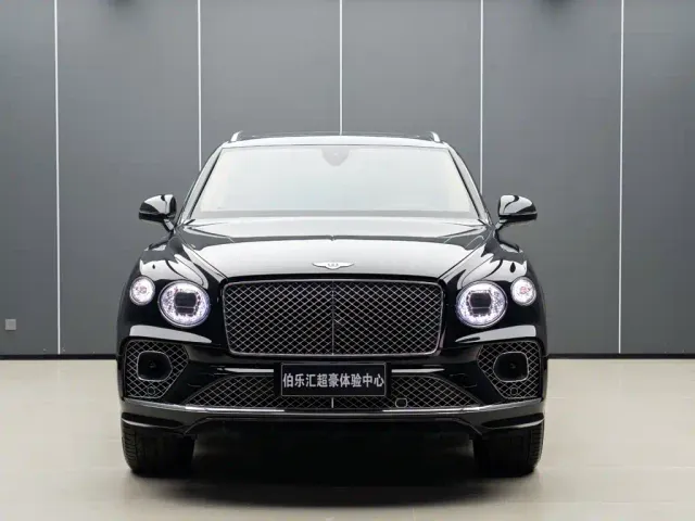 Bentley Bentayga — Фото автомобиля 4