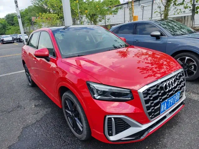 Audi Q2L — Фото автомобиля 5