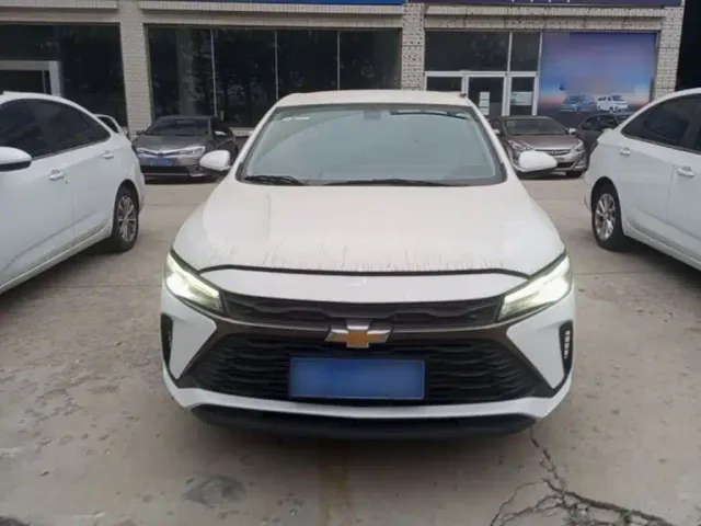 Chevrolet Monza — Фото автомобиля 2