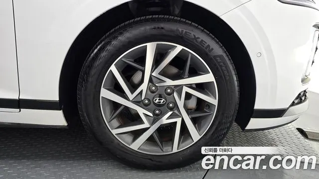 Hyundai Grandeur GN7 — Фото автомобиля 20