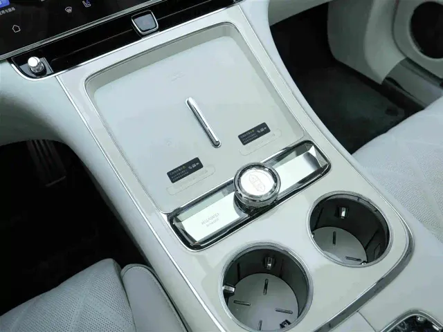 Maextro S800 — Фото автомобиля 11
