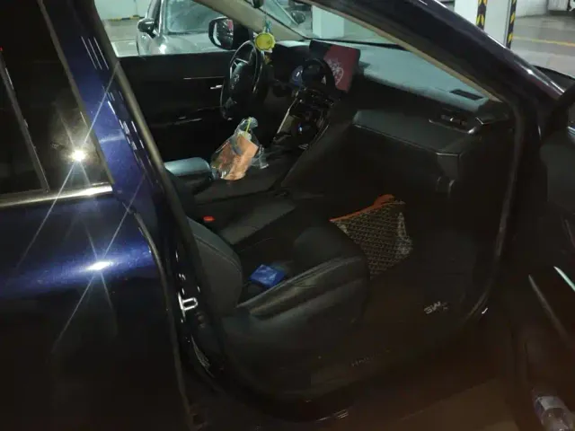 Toyota Harrier — Фото автомобиля 8