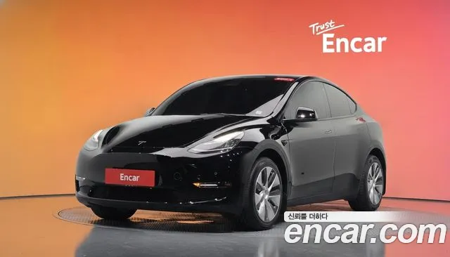 Фотография автомобиля — Tesla Model Y