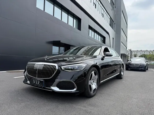 Фотография автомобиля — Mercedes-Benz Maybach S-Class
