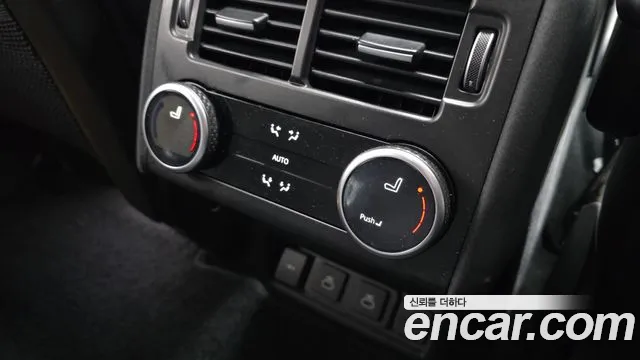 Land Rover Discovery — Фото автомобиля 19