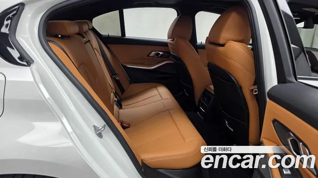 BMW 3-Series 3 серия (G20) 320i M Sport — Фото автомобиля 12