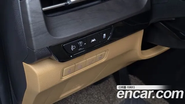 Kia Canival — Фото автомобиля 30