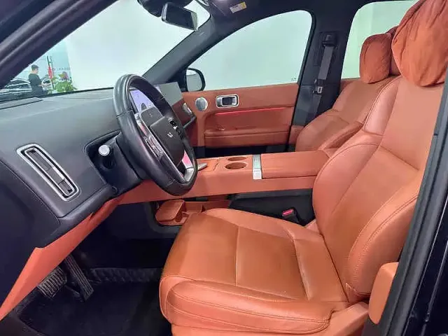 Li Auto L6 — Фото автомобиля 6