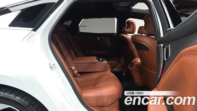 Kia K8 Signature — Фото автомобиля 10