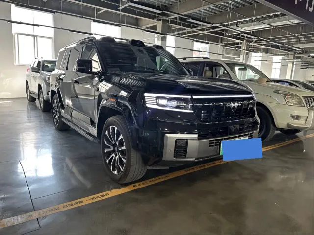 BYD FangChengBao Leopard 8 — Фото автомобиля 2