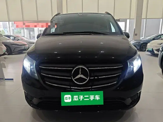 Mercedes-Benz Vito 2021 2.0T Elite 7-Seater — Фото автомобиля 2