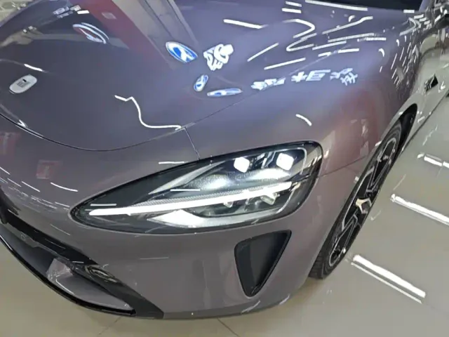Xiaomi SU7 — Фото автомобиля 23