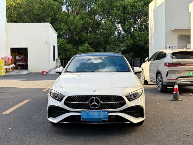 Mercedes-Benz A-Class — Фото автомобиля 2
