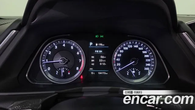 Hyundai Sonata — Фото автомобиля 11