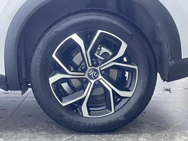 BYD Yuan PLUS — Фото автомобиля 10