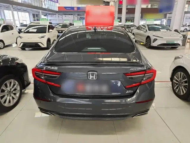 Honda Accord — Фото автомобиля 5