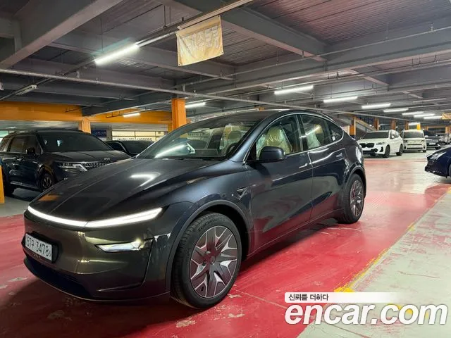 Tesla Model Y — Фото автомобиля 2