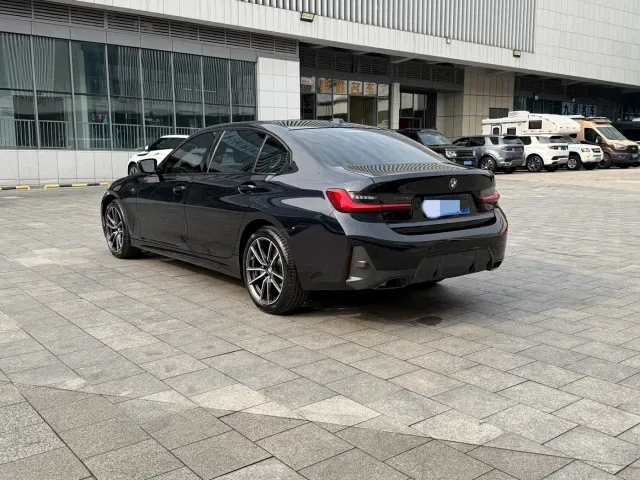 BMW 3 Series — Фото автомобиля 13