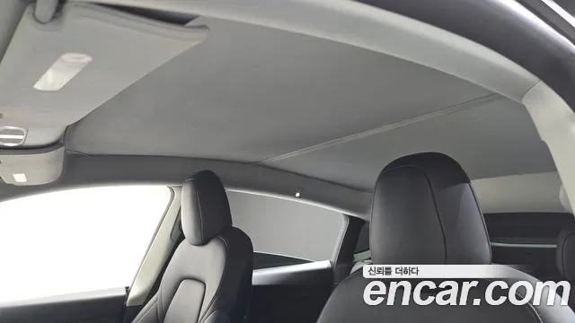 Tesla Model Y — Фото автомобиля 16