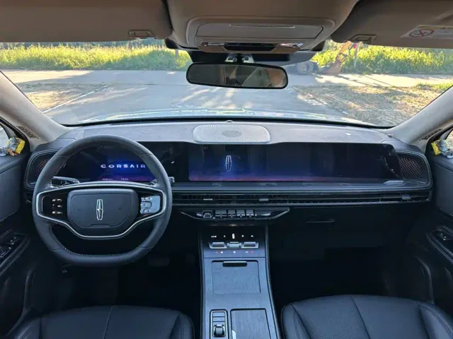Lincoln Corsair — Фото автомобиля 11