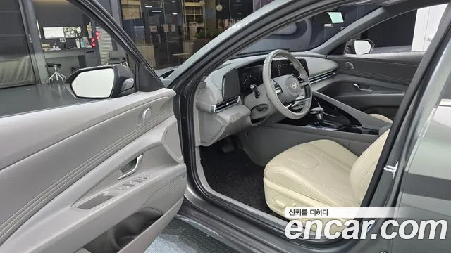 Hyundai AVANTE Новый Avante (CN7) — Фото автомобиля 10