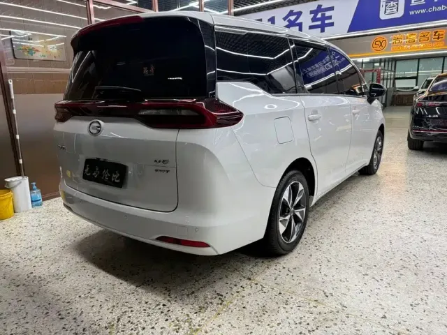 GAC Trumpchi M6 — Фото автомобиля 3