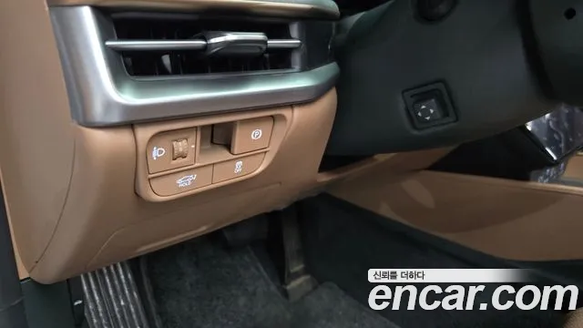 Hyundai Grandeur Grandeur (GN7) 2.5 Бензин 2WD — Фото автомобиля 25