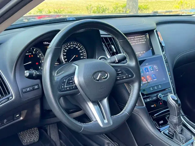 Infiniti Q50L — Фото автомобиля 10