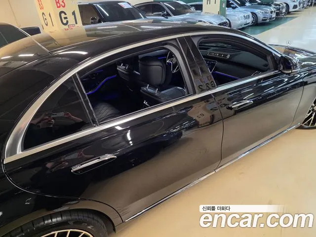 Mercedes-Benz S-Class — Фото автомобиля 5