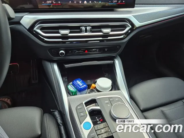 BMW i4 — Фото автомобиля 19