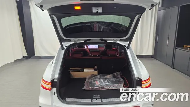 Genesis GV70 2.5T Бензин AWD — Фото автомобиля 29