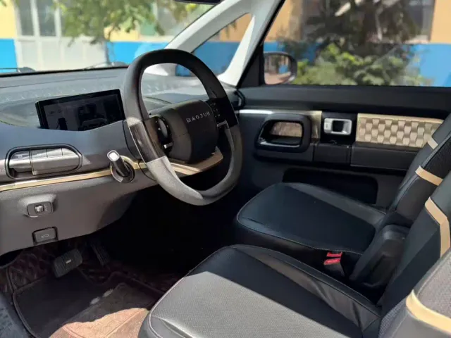 Baojun KiWi EV — Фото автомобиля 4