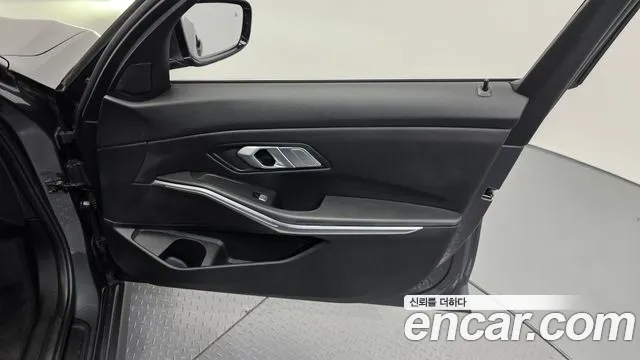 BMW 3 Series G20 — Фото автомобиля 14