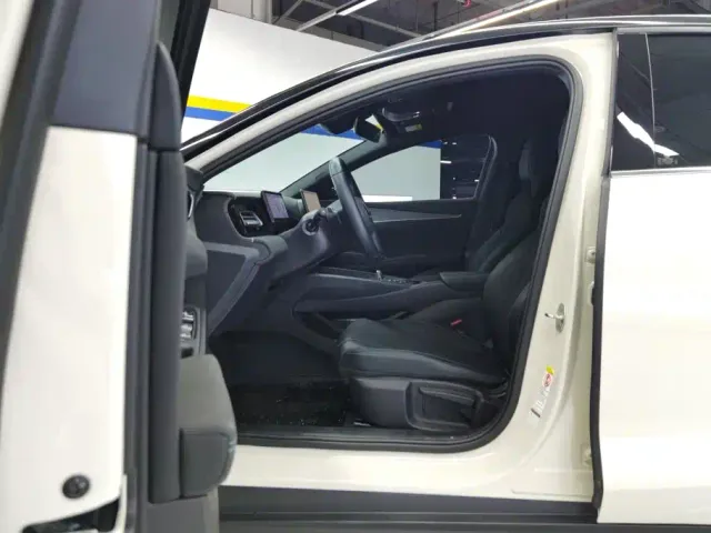 BYD Seal 06 — Фото автомобиля 9