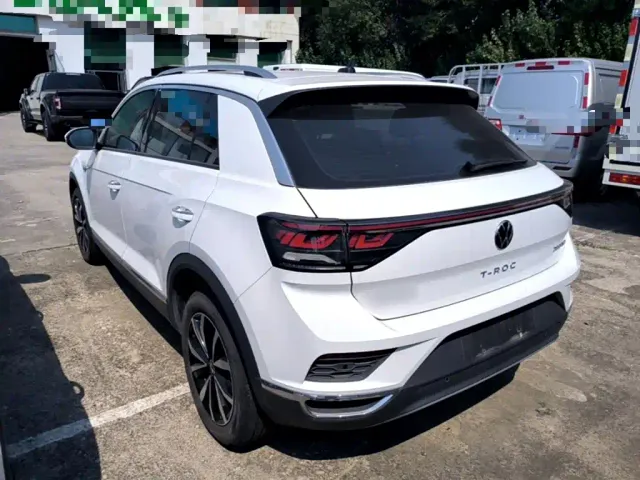 Volkswagen T-Roc — Фото автомобиля 4