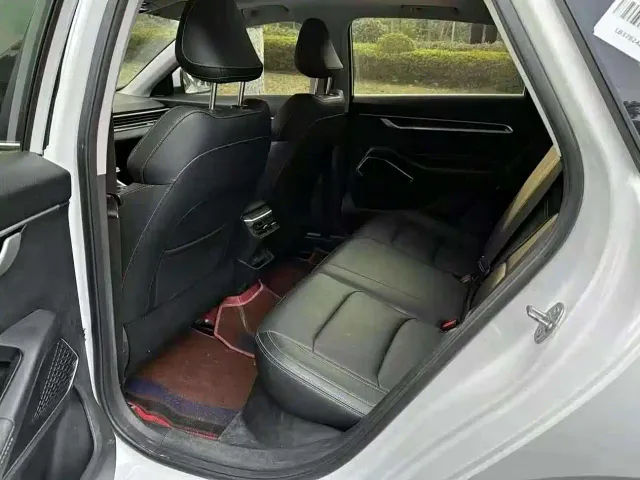 Geely Emgrand — Фото автомобиля 9