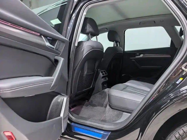 Audi Q5L — Фото автомобиля 11