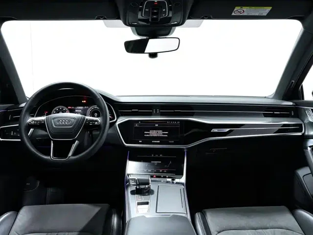Audi A6L — Фото автомобиля 10