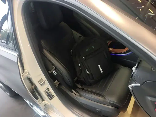 Mercedes-Benz C-Class — Фото автомобиля 24