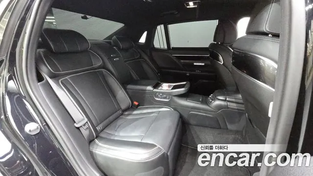 Genesis G90 Бензин 3.5 Turbo 2WD — Фото автомобиля 12