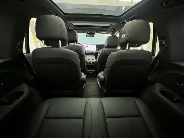 Li Auto L8 — Фото автомобиля 3