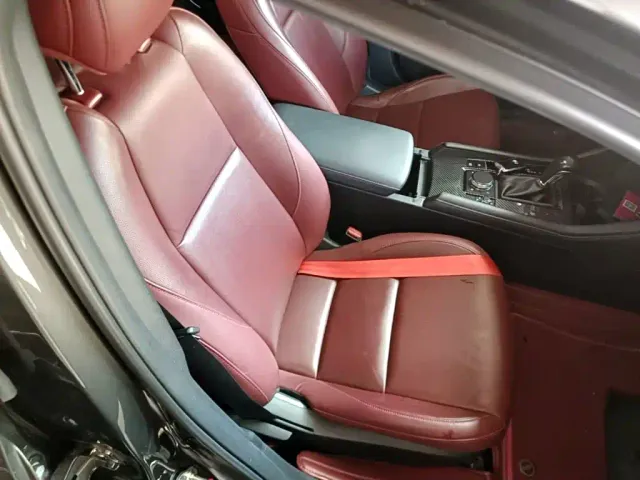 Mazda Axela — Фото автомобиля 24