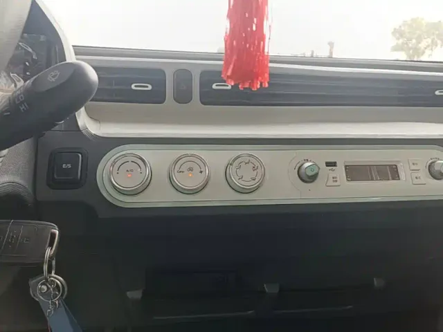 Wuling Hongguang Mini EV — Фото автомобиля 12