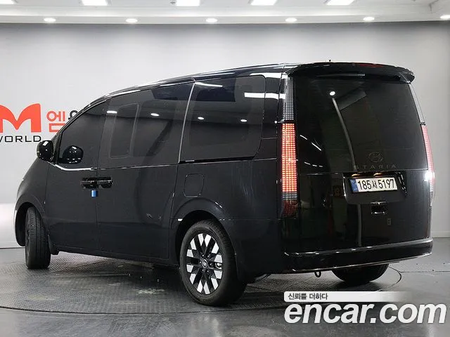 Hyundai Staria Staria 4WD Lounge 7 мест — Фото автомобиля 4
