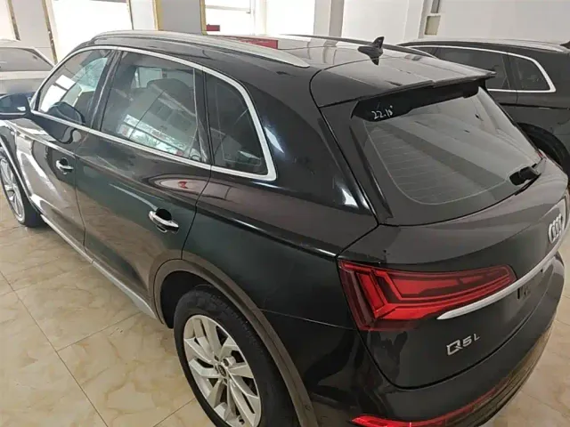 Audi Q5L — Фото автомобиля 4