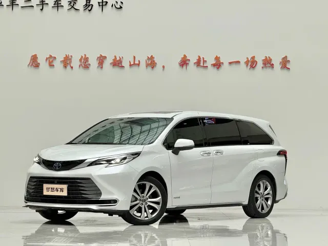 Фотография автомобиля — Toyota Sienna